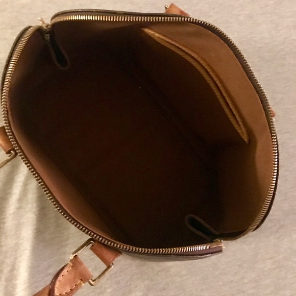 Louis Vuitton Alma - Picture 3 of 7